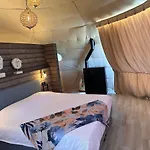 Glamping De Coude Scheure