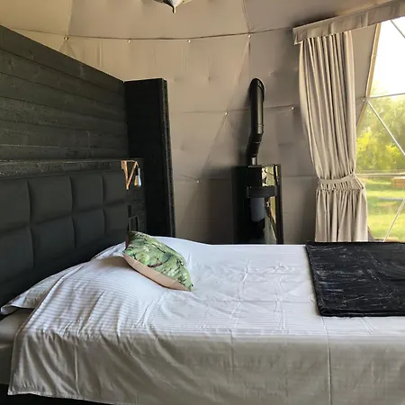 Glamping De Coude Scheure Luxury tent *