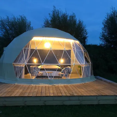Id Glamping De Coude Scheure Glamping