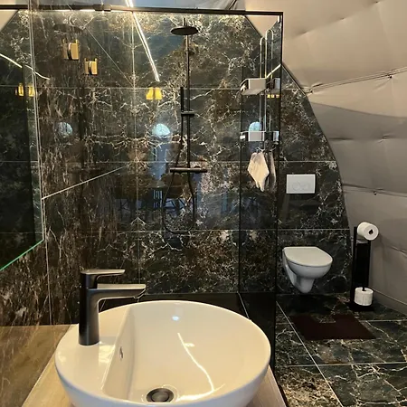 Id Glamping De Coude Scheure Роскошный шатер