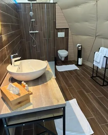 Glamping De Coude Scheure 豪华帐篷 米德尔克尔克