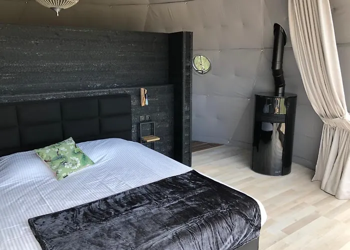 Glamping De Coude Scheure