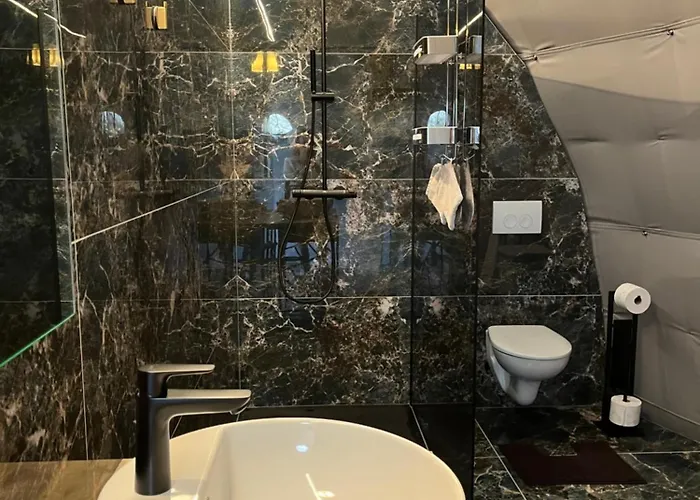 Glamping De Coude Scheure Luxury tent